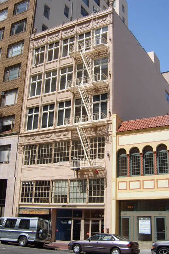 Green Building Photo - Historic: Uptown Arts Building